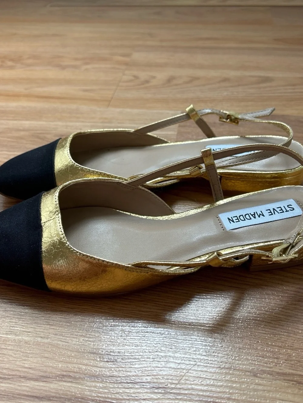 Steve Madden Gold and Black Two-Tone Slingback Flats